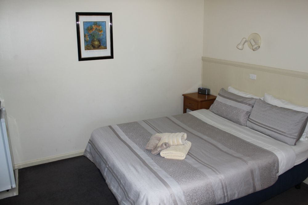 Kaniva Midway Motel Екстериор снимка